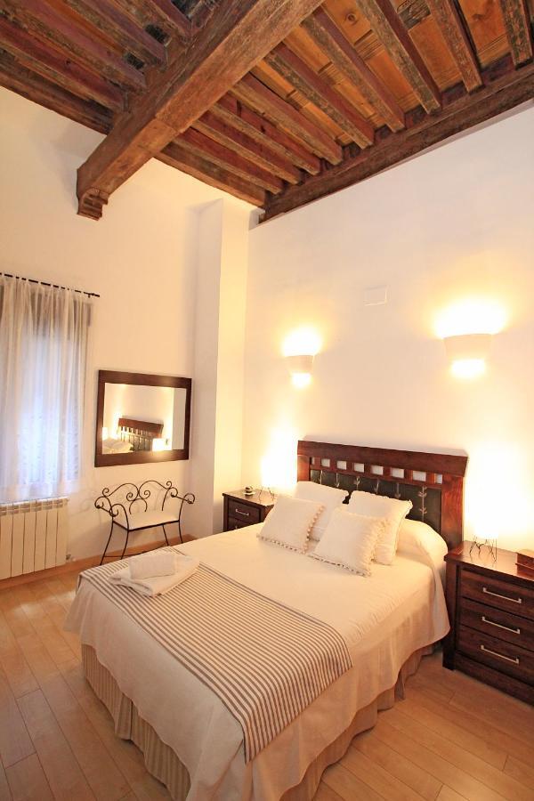 El Encanto De Alfileritos * Toledo